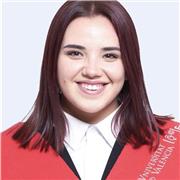 Estudiante con certificado C1 de Cambridge imparte clases de inglés a niños de todas las edades